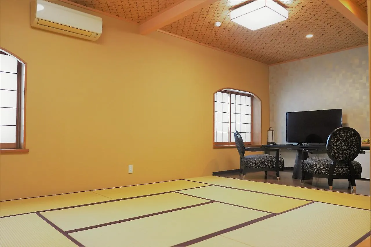 Yamanaka Ryokan 東京都 2*,  日本